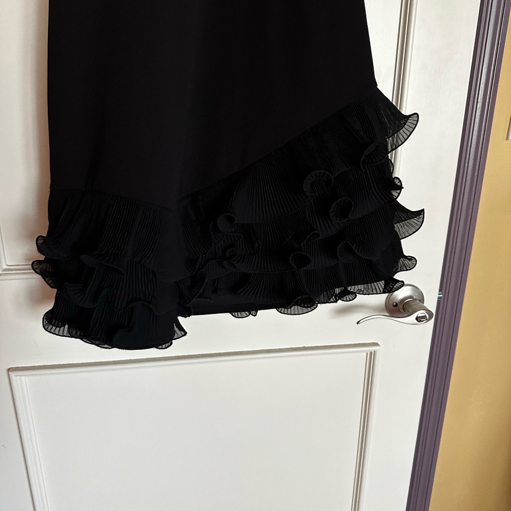 Dress - Picture 4 of 4